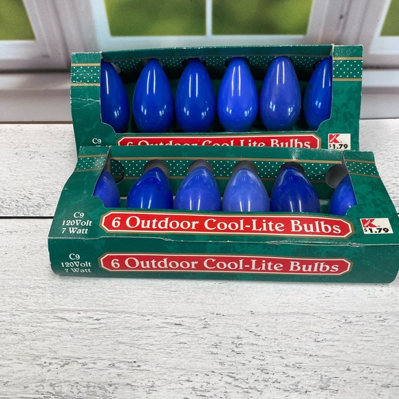 Kmart VTG Blue Christmas Light Bulbs 120 Volt  C9 1/4 Outdoor Cool lite 12 Bulbs - Picture 3 of 5